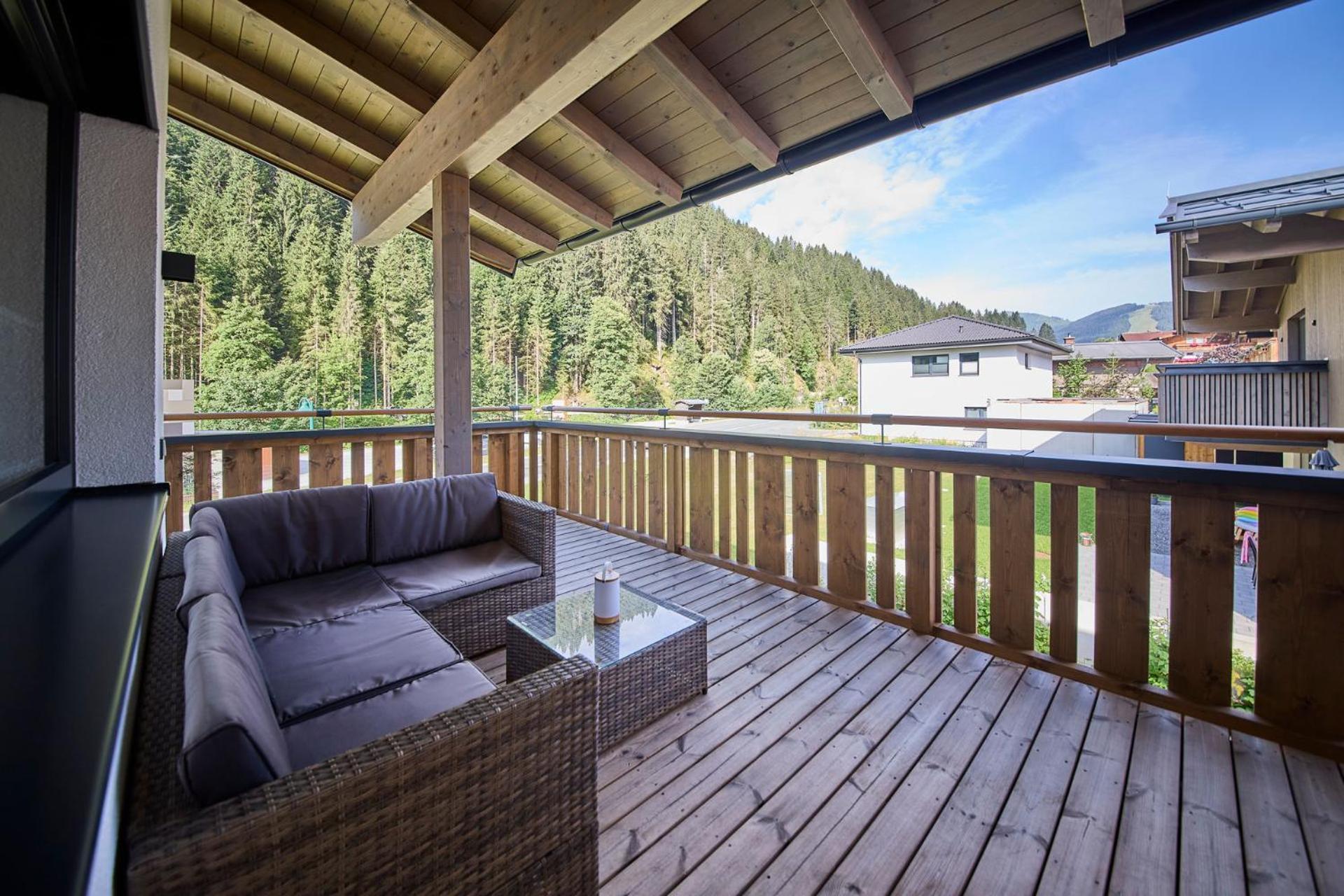 Haus Joan - Apartments Saalbach-Hinterglemm Zewnętrze zdjęcie