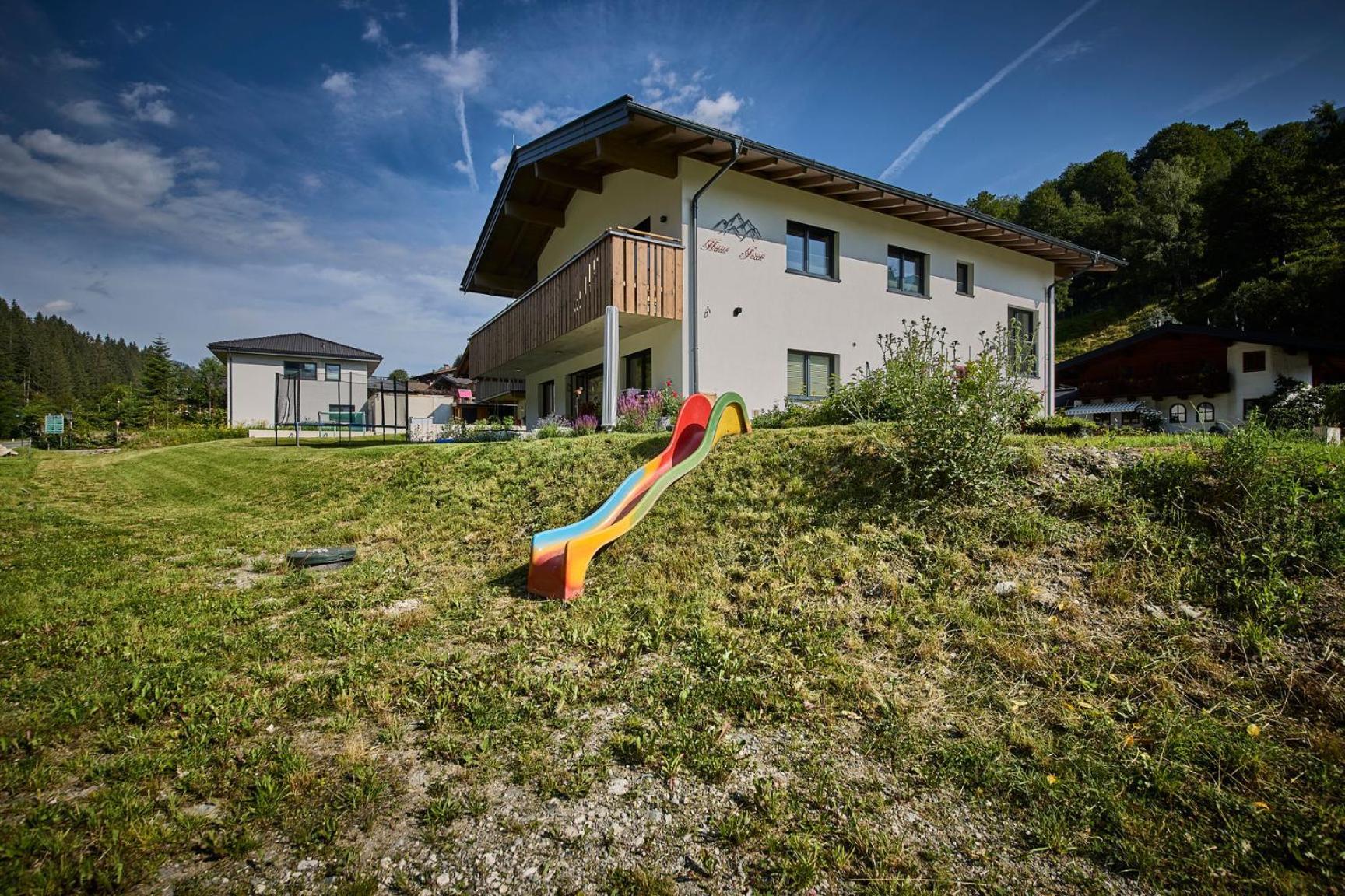 Haus Joan - Apartments Saalbach-Hinterglemm Zewnętrze zdjęcie